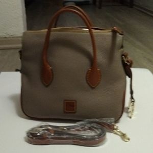 Dooney and Bourke hand bag